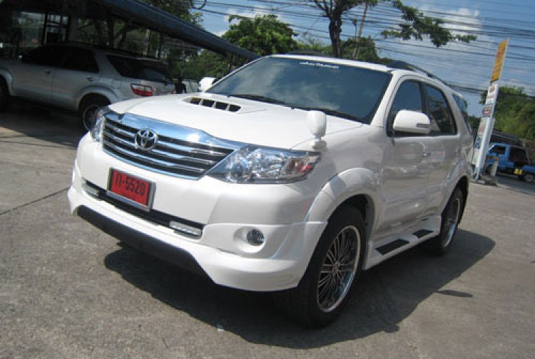 ชุดแต่ง ชุดแต่ง Fortuner 2012 V1