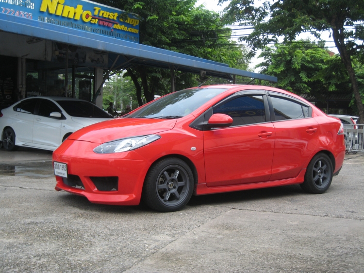 ชุดแต่ง ชุดแต่ง Mazda2 2009-2013 กันชนหน้า Autobahn