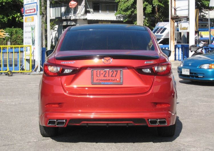 ชุดแต่ง ชุดแต่ง Mazda2 2015-2019 Aventador