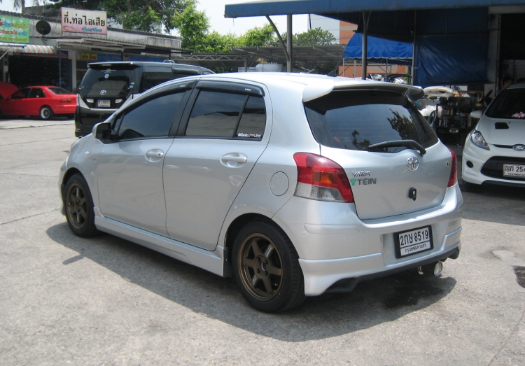 ชุดแต่ง ชุดแต่ง Yaris 2009-2011 ทรง Spotivo V1