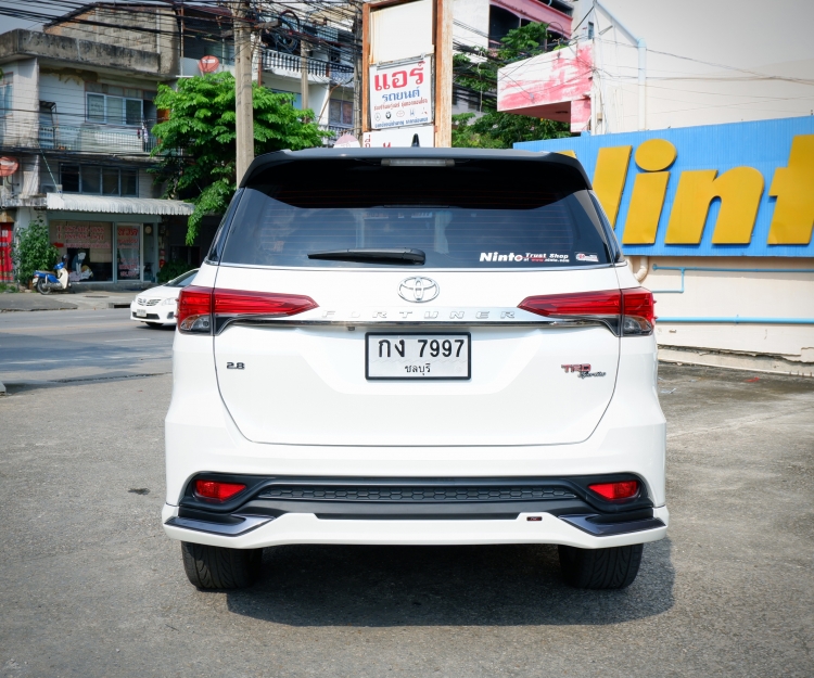 ชุดแต่ง ชุดแต่ง Fortuner 2015-2020 TRD รุ่น FD-Xตัดเทาดำ